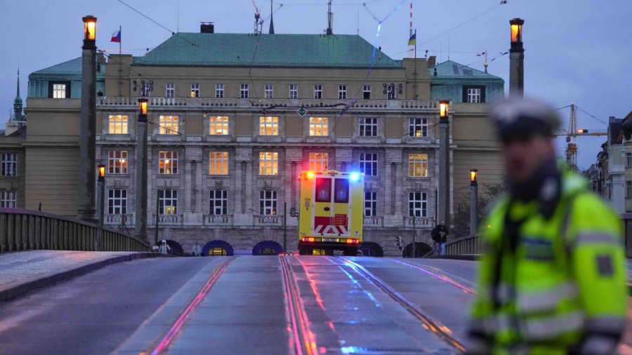&quot;Могли потрапити під обстріл&quot;. Кропивничанки перебували в Празі неподалік від місця, де стався теракт