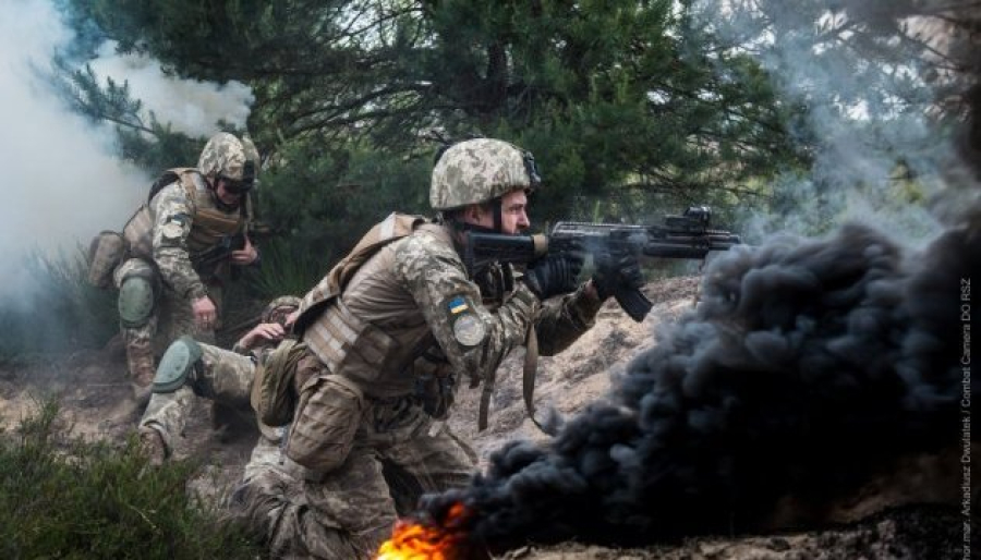 Рада затвердила законопроєкт, яким дозволила військовим отримувати офіцерське звання без військової освіти