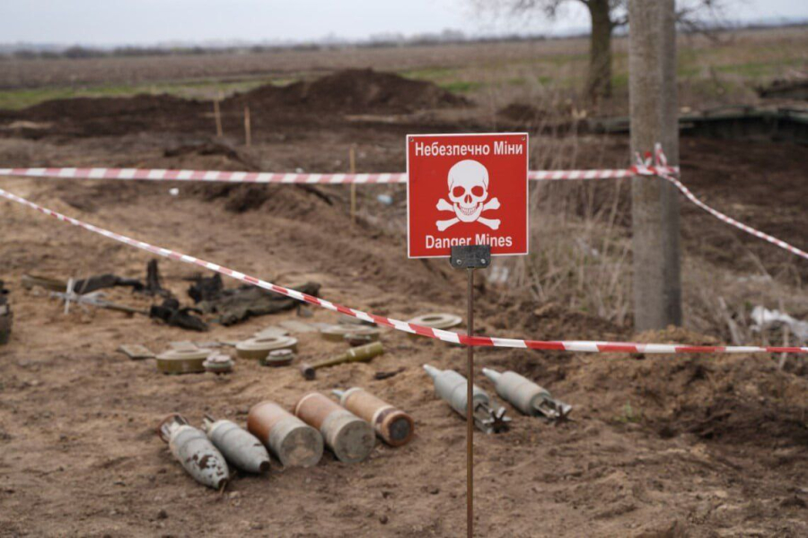 Розмінування сільгоспземель: за минулий рік повернуто у використання 208 000 га угідь
