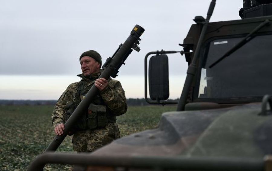 У Миколаївській області ППО збила ворожу ракету: через падіння уламків почалася пожежа