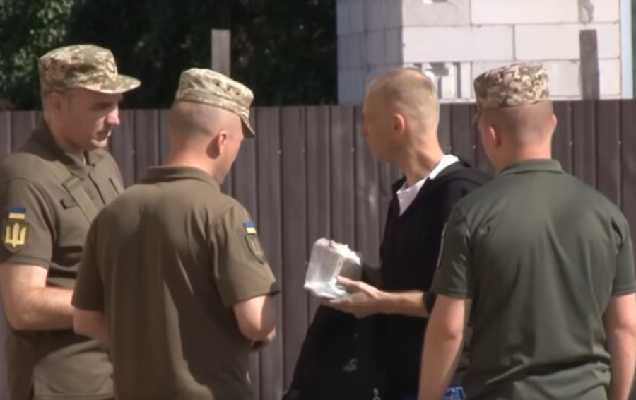 Невідповідність даних військового квитка та Реєстру «Оберіг» є підставою для доставки до ТЦК, - ЗМІ