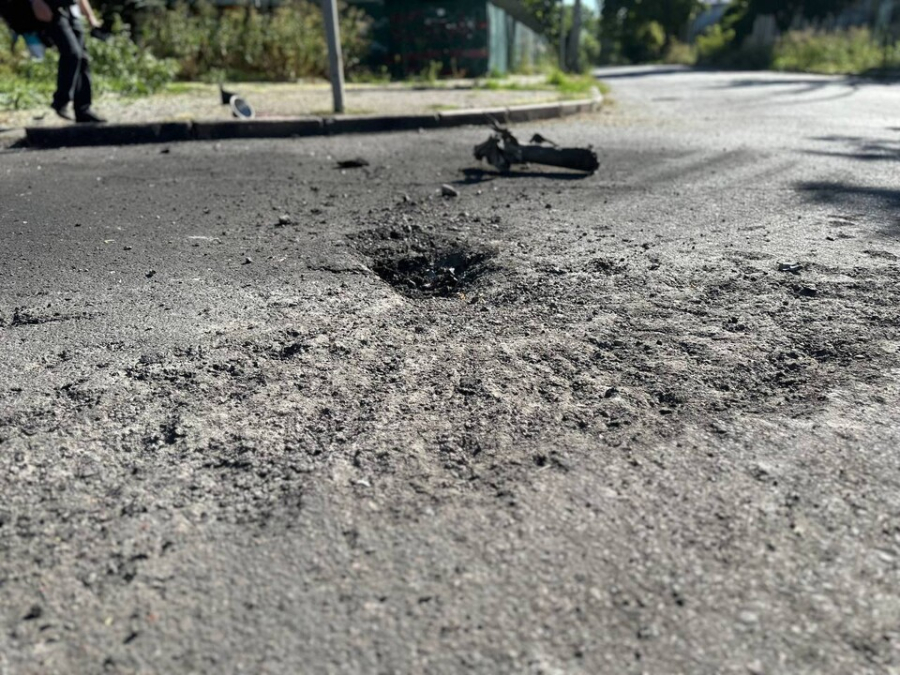 Росіяни вранці скинули авіабомби на дитячий садок і житлові будинки в Херсоні, поранено шістьох мирних жителів – ОВА