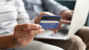 Продаж в інтернеті неіснуючих товарів. Найрозповсюдженіші схеми кібершахрайства на Кіровоградщині