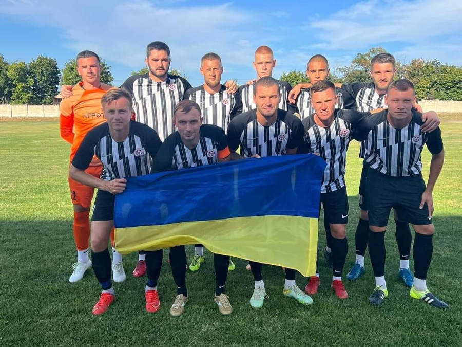 Наша команда продовжила переможну серію в чемпіонаті області.
