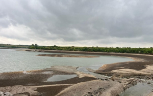 Рівень води в Каховському водосховищі в районі Нікополя впав до 9 метрів